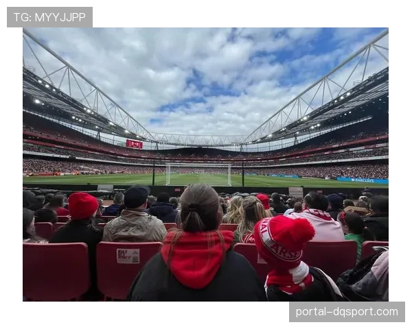 酋长球场陷入沉寂：阿森纳球迷目睹主场爆冷失利